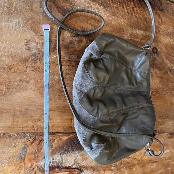 2/40$ Vintage Brown Leather And Suede Purse - Picture 4 of 9